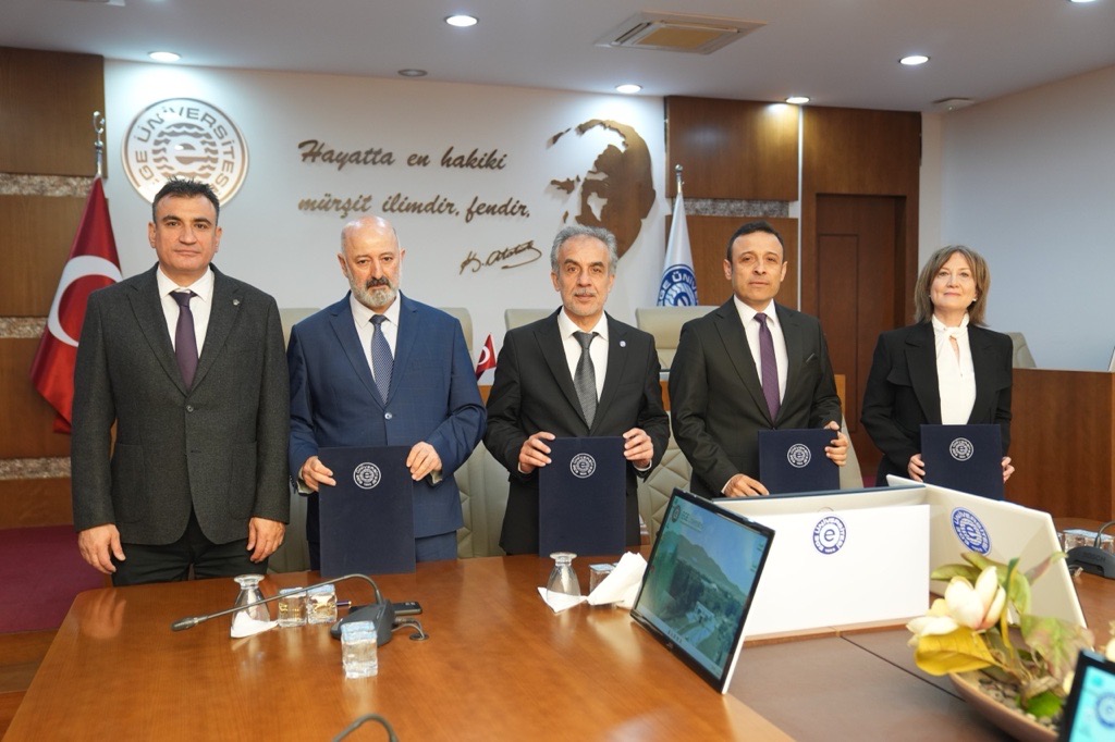 Ege Üniversitesi ve Tüpraş İş Birliği ile Temel Rafinericilik Staj Programı
